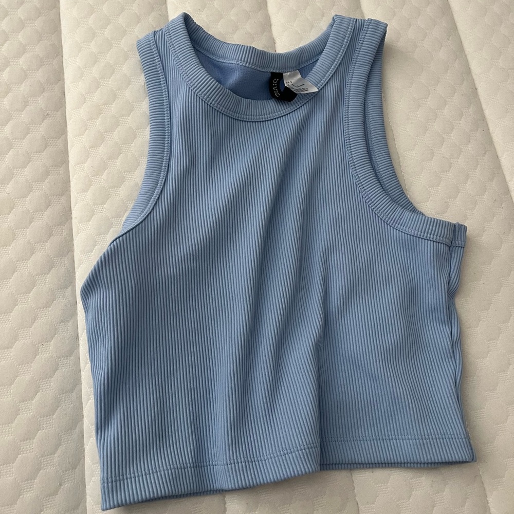 light blue H&M cropped tank top